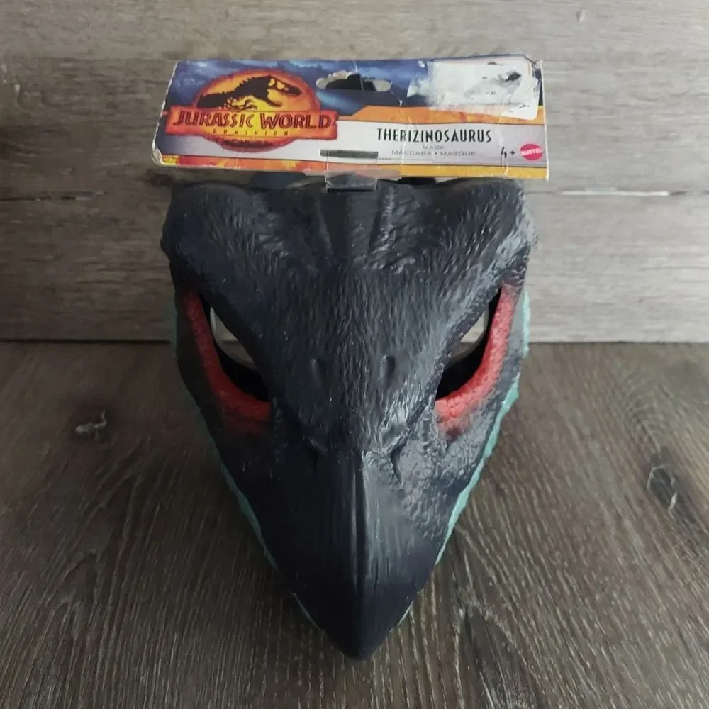 Jurassic World Dominion Therizinosaurus Dinosaur Mask.